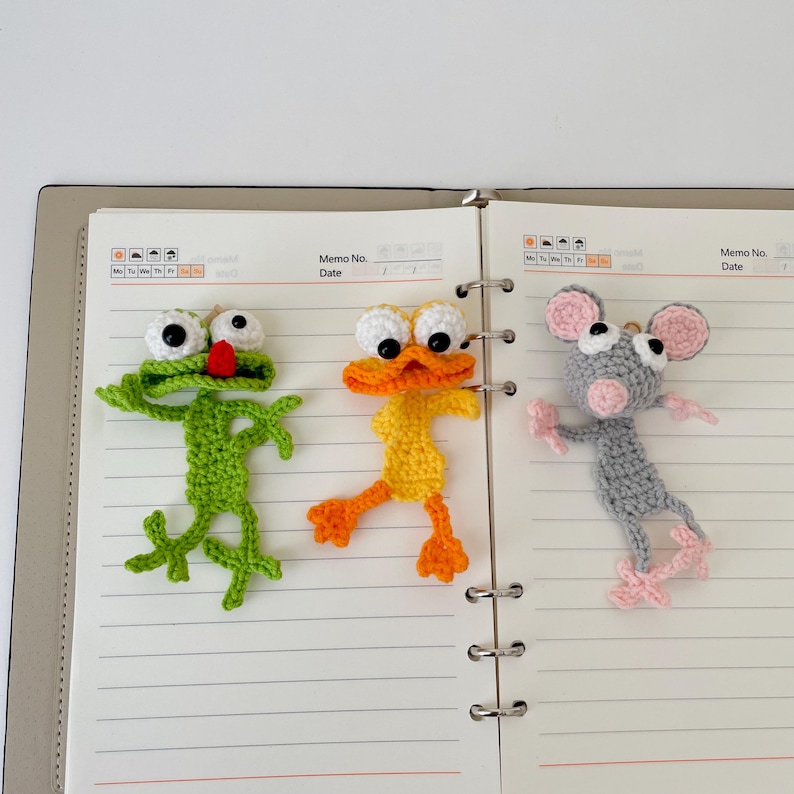 funny bookmark crochet pattern
